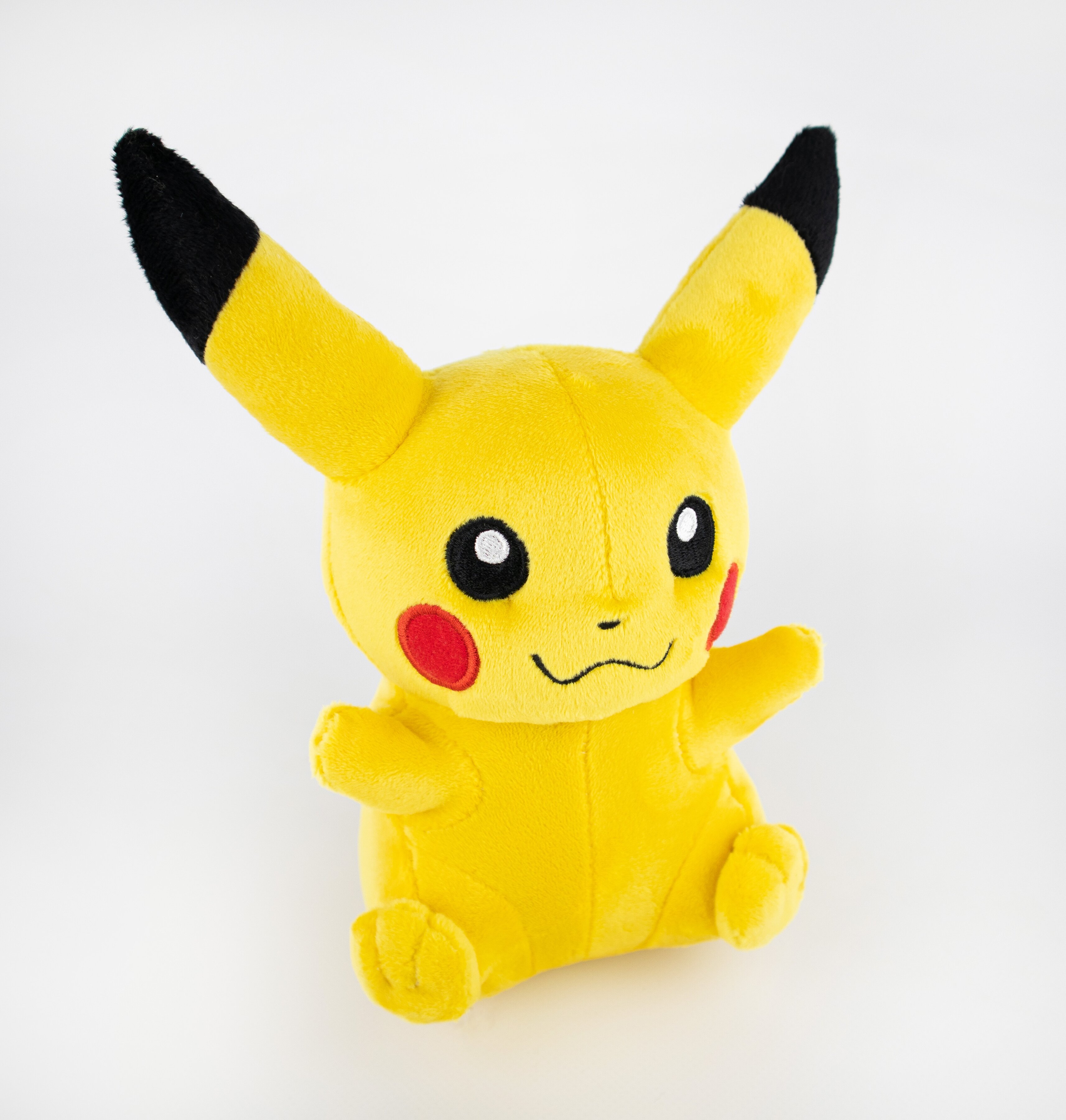 

Мягкая игрушка Weber Toys Покемон Пикачу с закрытым ртом 20 см