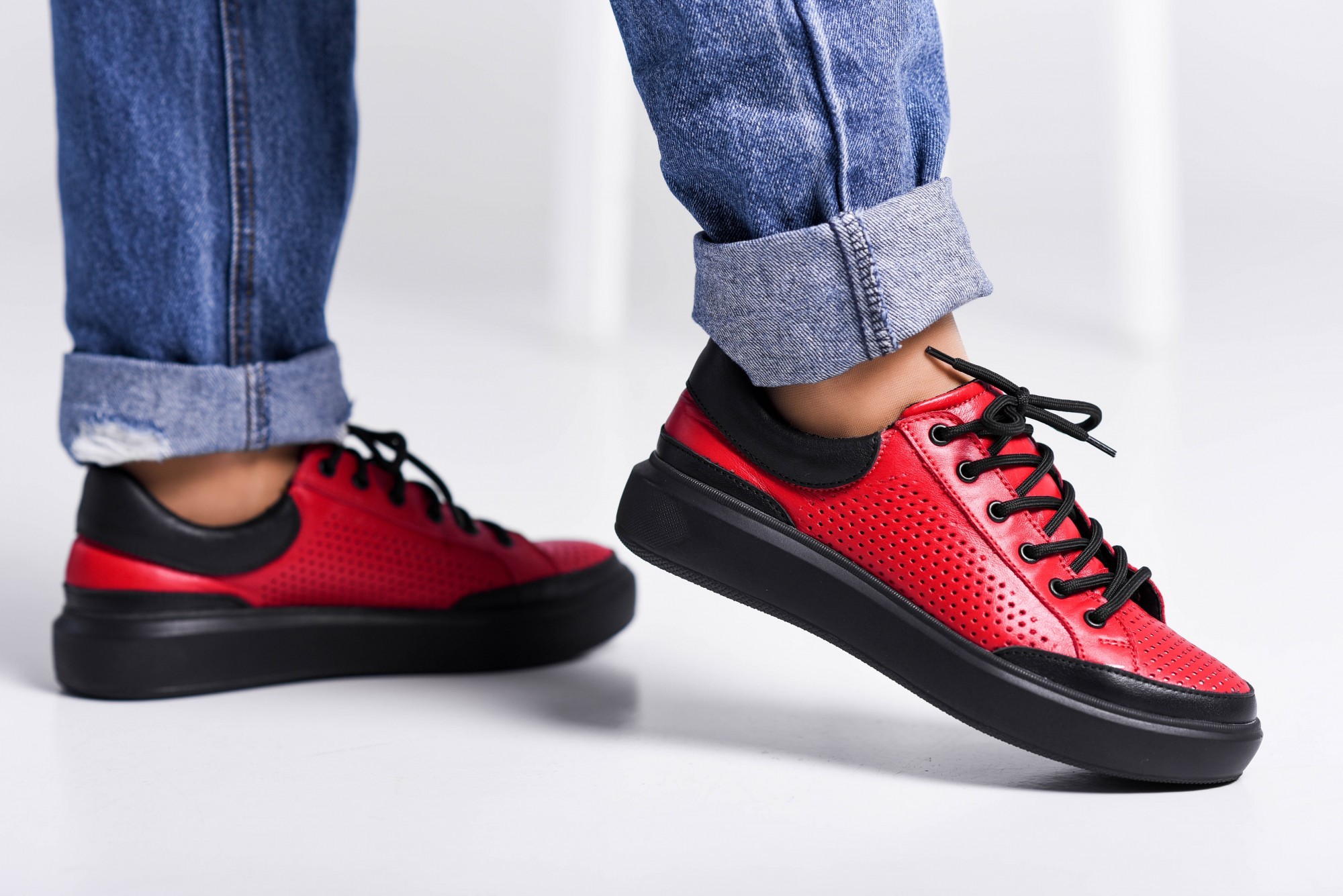 

Кеды Maya Shoes 2453 Красные с черным 39р