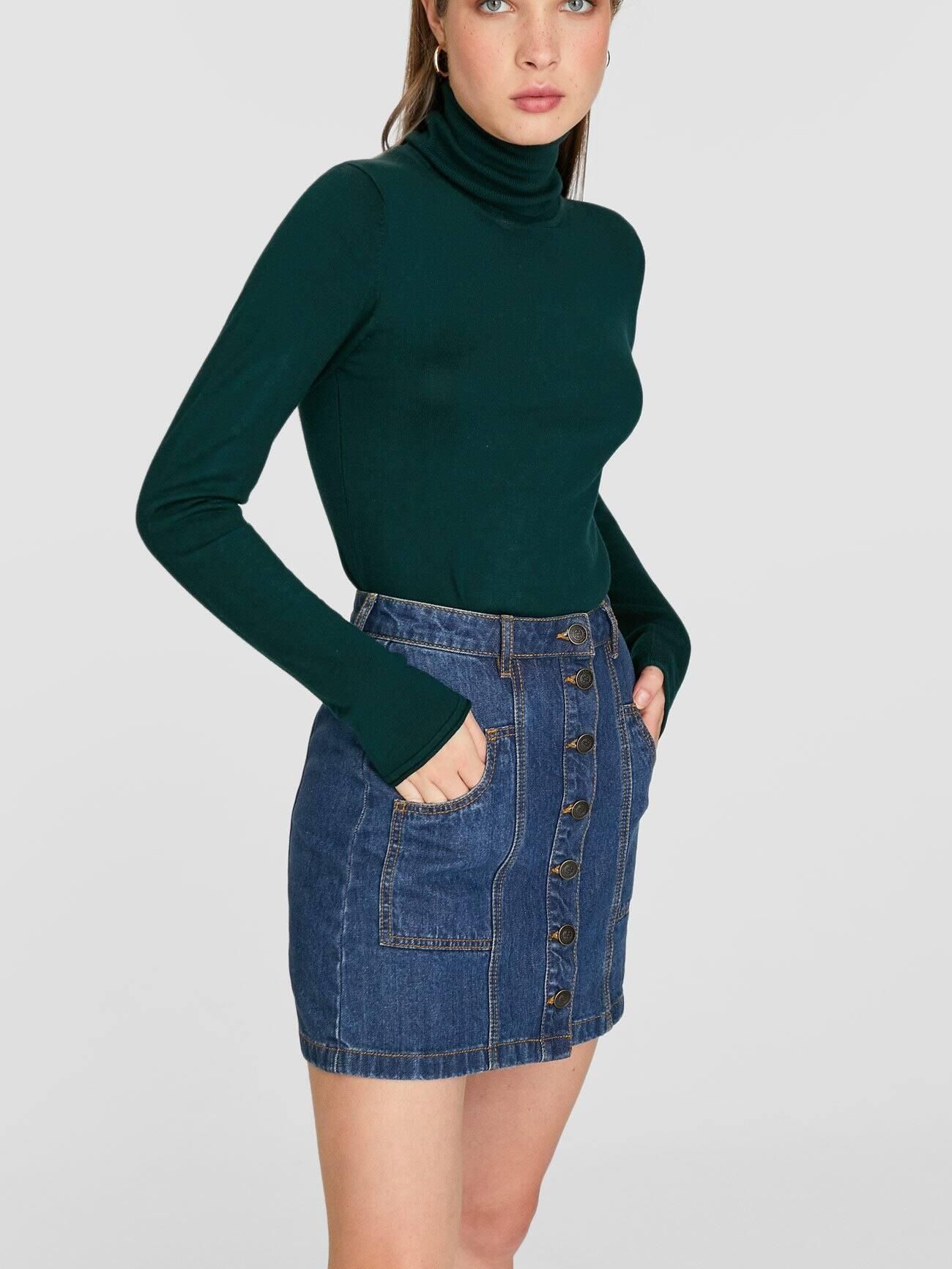 

Водолазка Stradivarius XAZ275015QPVG S Изумрудная