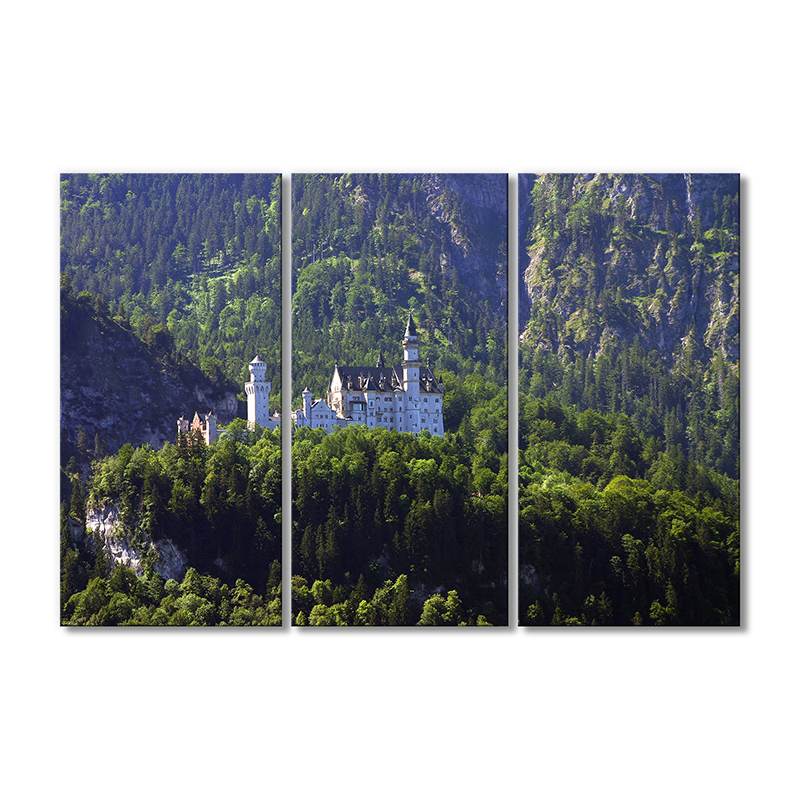 

Модульная картина Artel «Замок в горах» 3 модуля 50x75 см