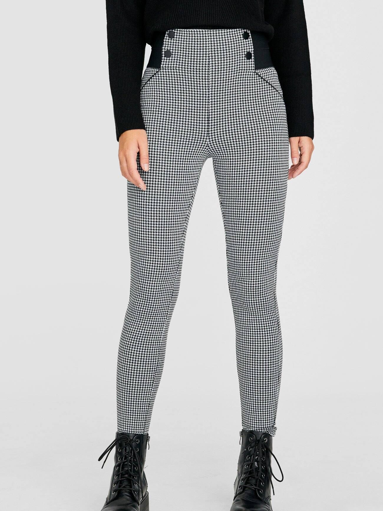 

Брюки Stradivarius XAZ231219SQMP 34 Черные с белым