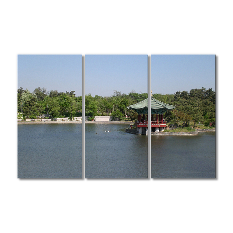 

Модульная картина Artel «Национальный музей в Южной Корее» 3 модуля 120x180 см