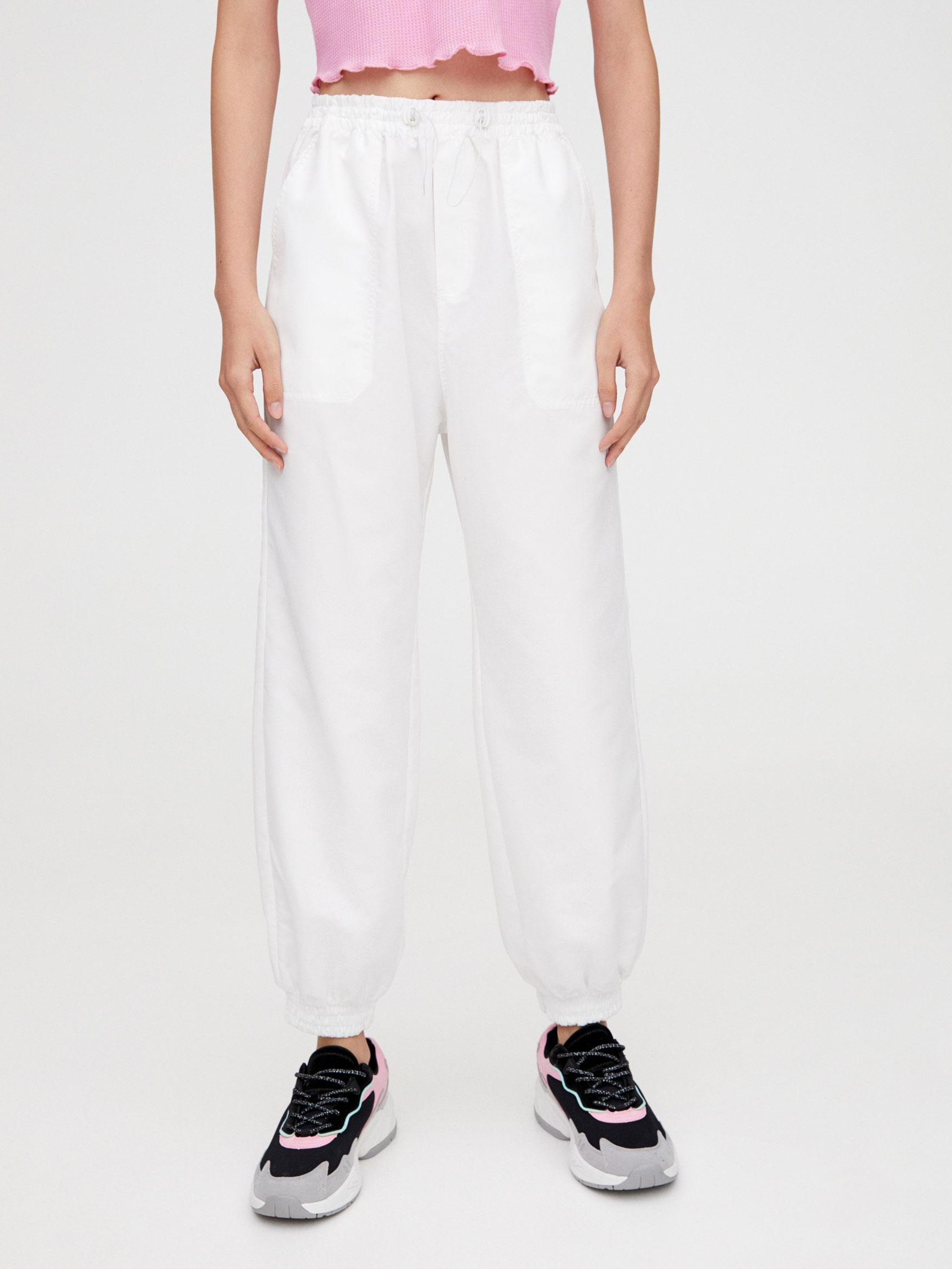 

Брюки Pull & Bear XAZ260490FZKX  Белые, Брюки Pull & Bear XAZ260490FZKX S Белые