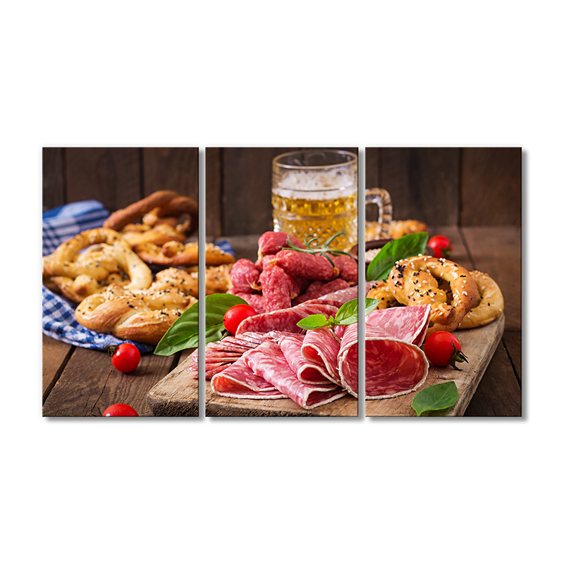 

Модульная картина Artel «Мясное ассорти на доске» 3 модуля 60x90 см