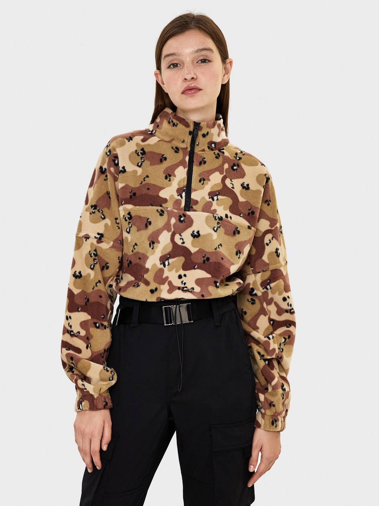 

Толстовка Bershka XAZ219288LJSG  Бежевая, Толстовка Bershka XAZ219288LJSG M Бежевая