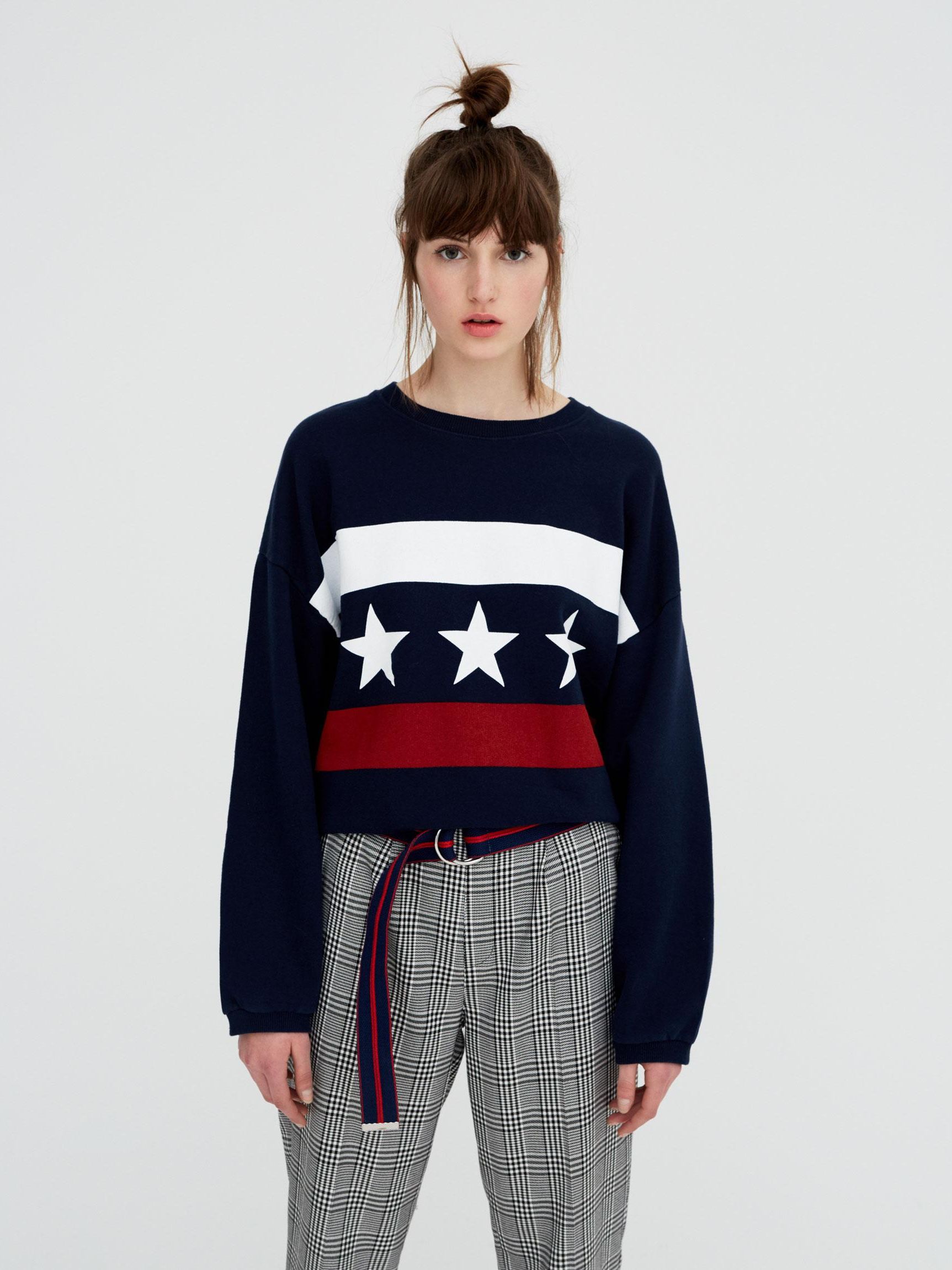 

Свитшот Pull & Bear XAZ220427DMRA L Темно-синий с белым и красным