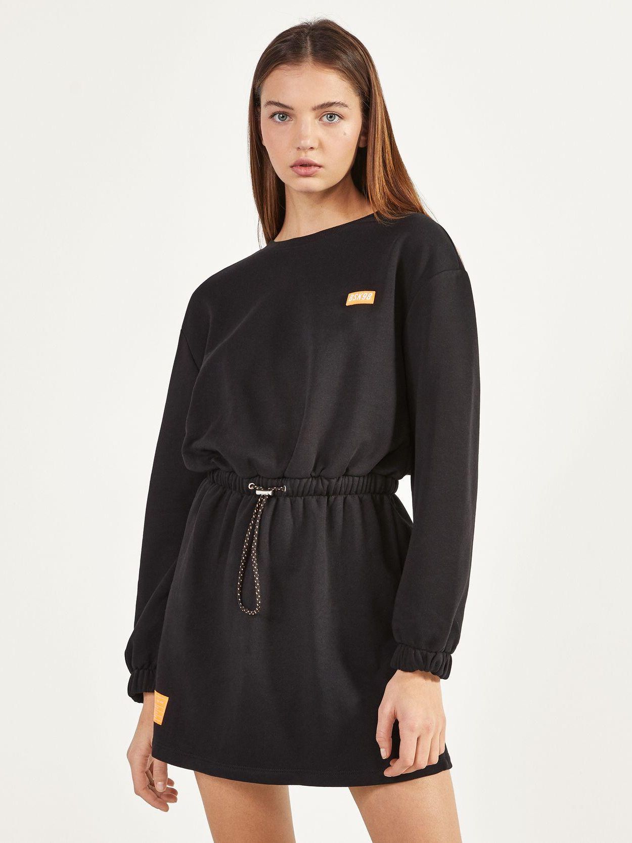 

Платье Bershka XAZ262539QTGW XS Черное