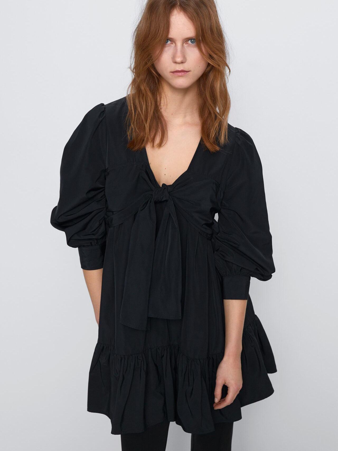 

Платье Zara XAZ263101TUBS XS Черное
