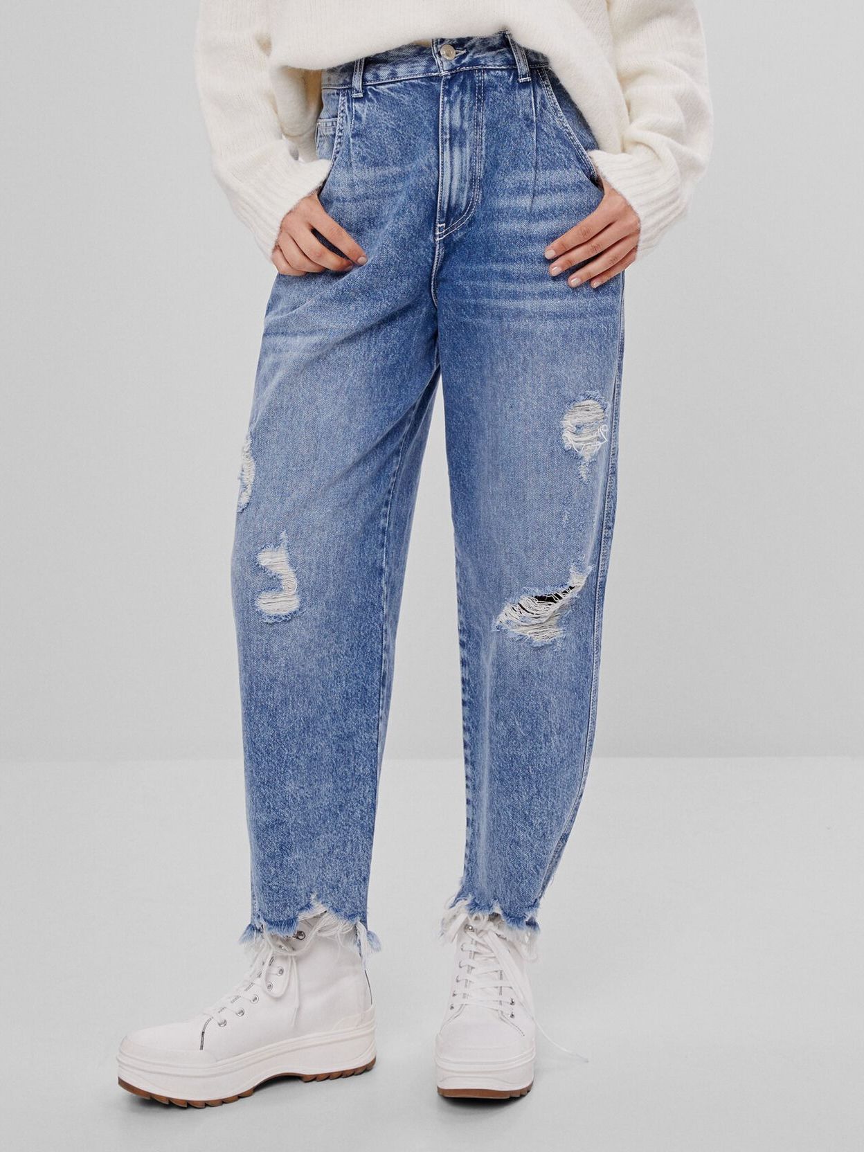 

Джинсы Bershka 5019/847/400 34 Голубой джинс