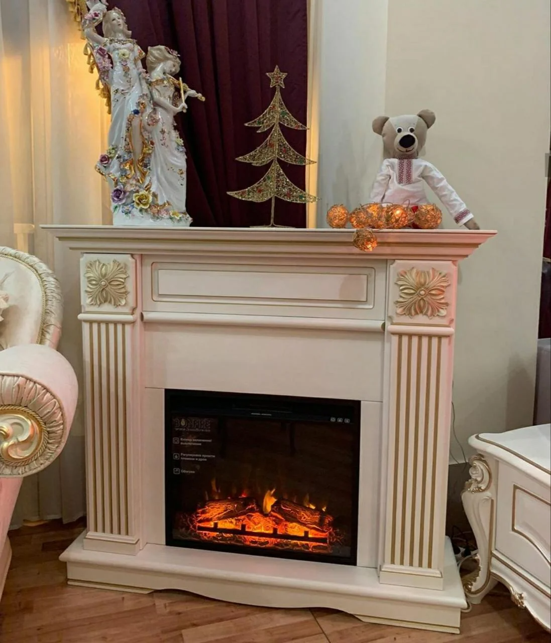 

Пристенный камин Fireplace Каприс Белый + Патина эффект живого пламени со звуком и обогревом