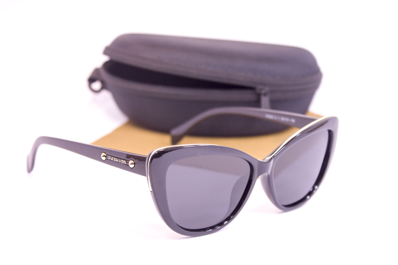 

Солнцезащитные очки с футляром Shust F0953-1