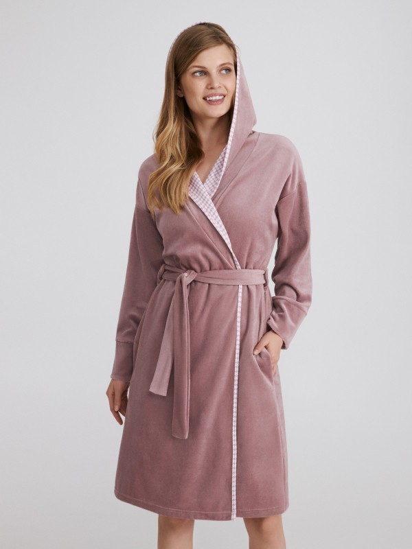

Женский халат велюровый Ellen Foxglove LGV 209/00/01  розовый, Женский халат велюровый Ellen Foxglove LGV 209/00/01 M розовый