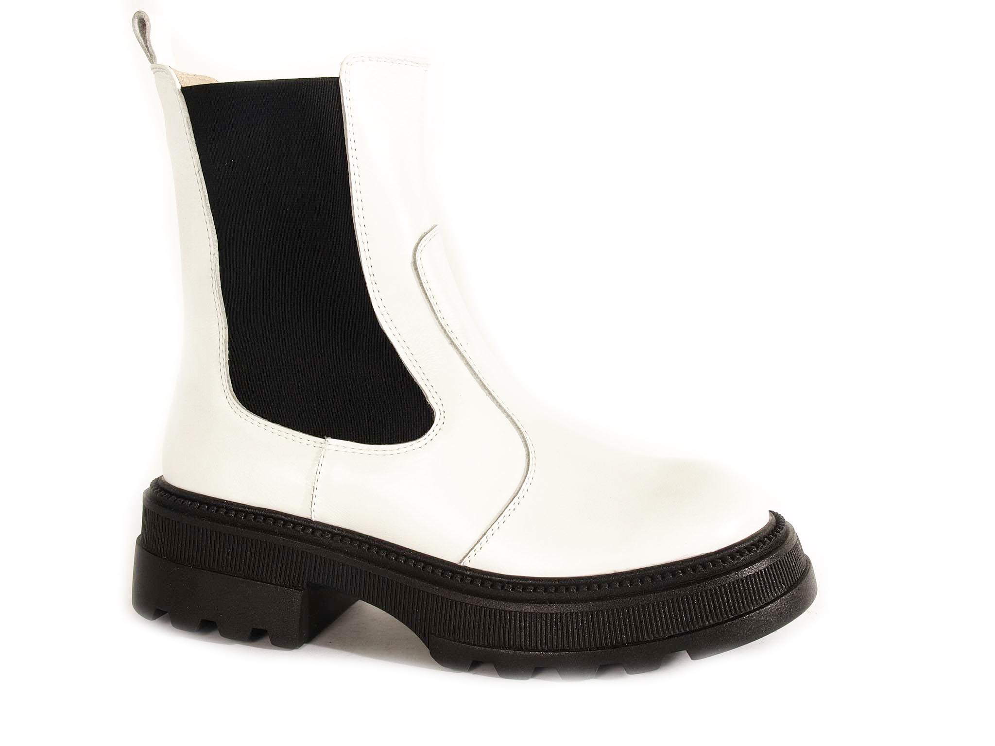 

Ботинки FRIVOLI F210-4-100 40 Белый