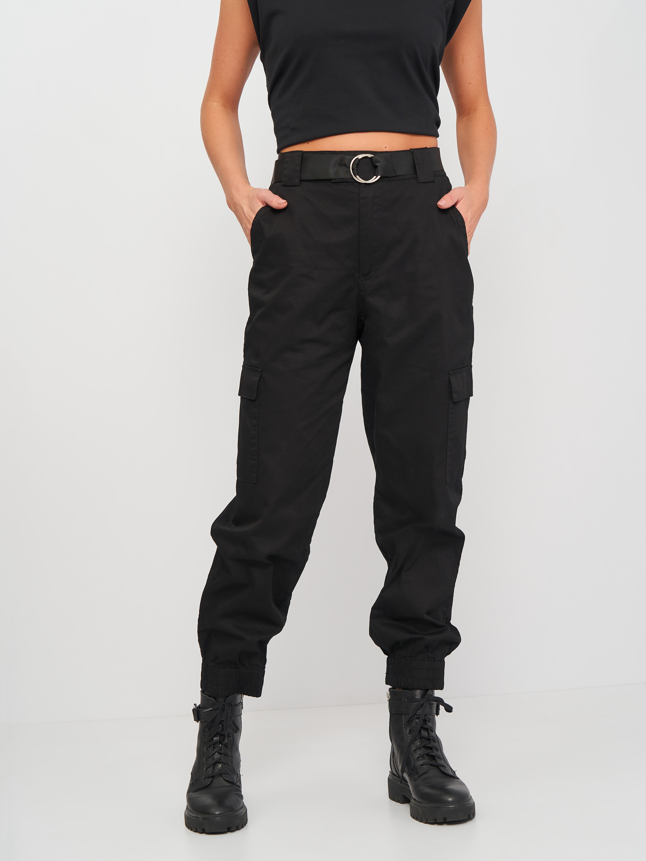 

Брюки Stradivarius 4521/591/001 L Черные