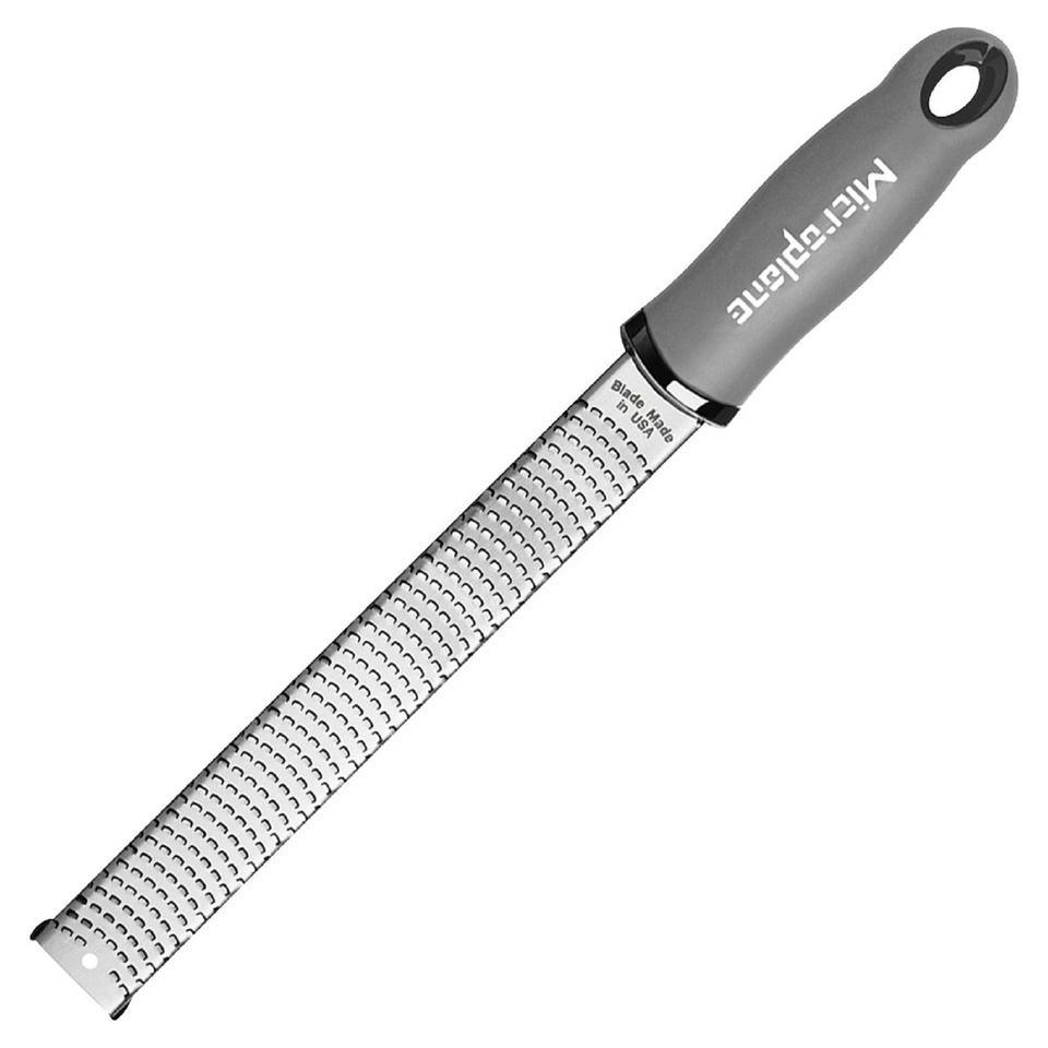 

Терка мелкая для цитрусовых Microplane Premium Classic 32,5x3,5x3см 46901