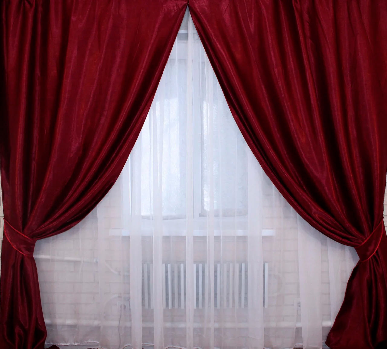 

Шторы VR-Textil блэкаут Софт бордовые 2 шт 1,5 × 2,7 м (2169)