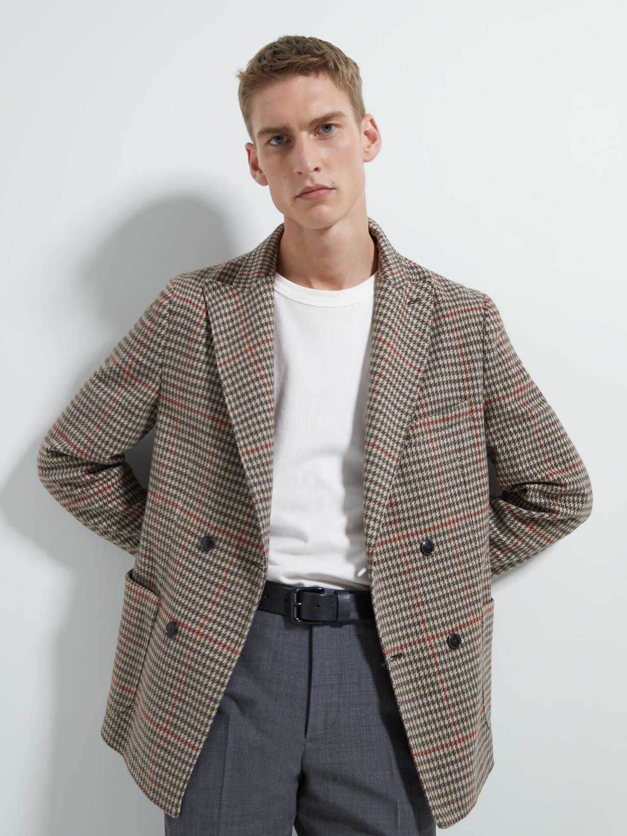 

Пиджак Zara XAZ239841EWNV 52 Бежево-зеленый в узоры