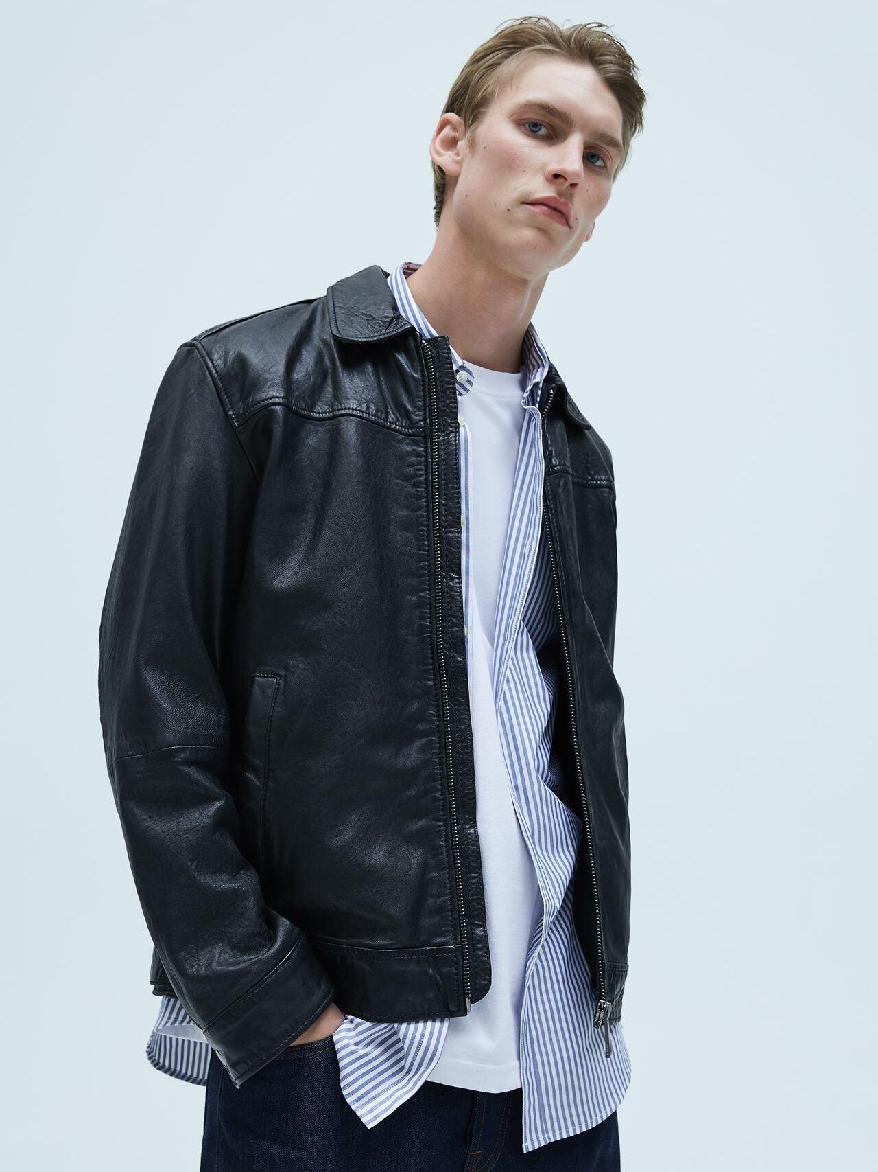 

Куртка кожаная Zara XAZ266206ZKQE M Черная