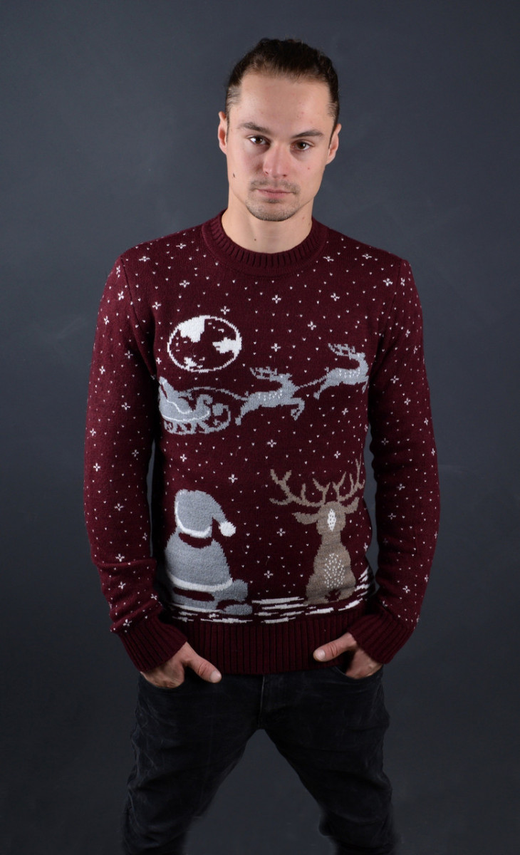 

Мужской свитер с оленями DressCode Турция L/XL 70% шерсть 5555