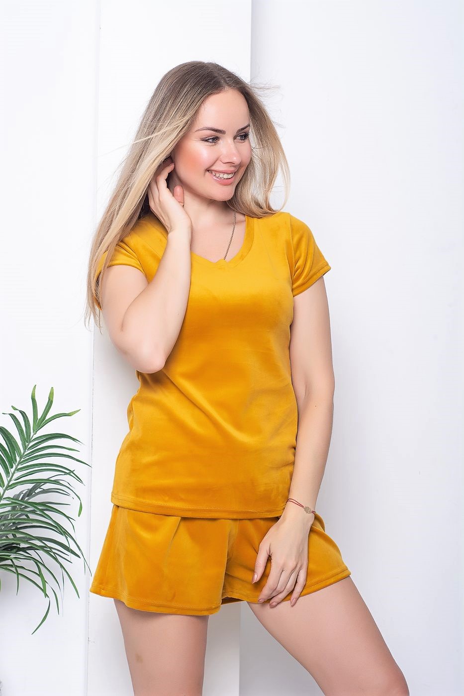 

Футболка + шорты MiaNaGreen П1307  (-) Горчица, Футболка + шорты MiaNaGreen П1307 4XL (54-56) Горчица