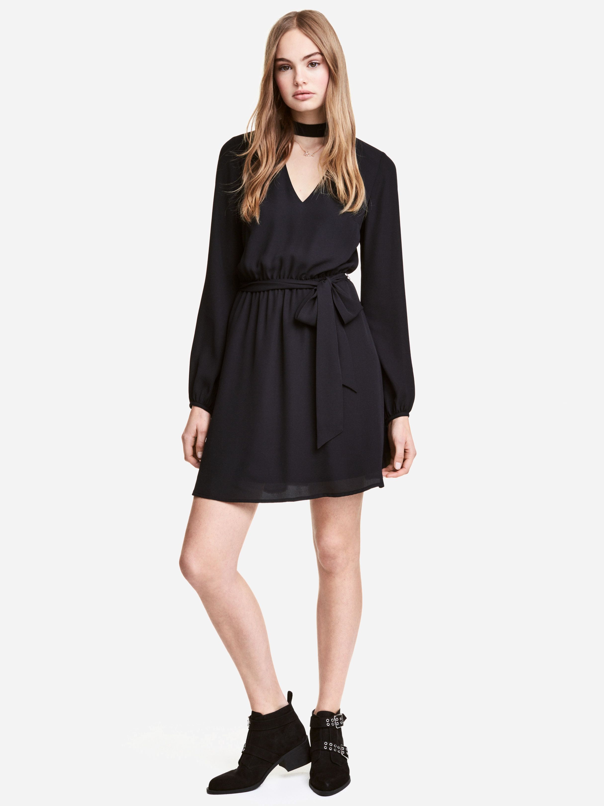 

Платье H&M XAZ069045AZKW 38 Черное