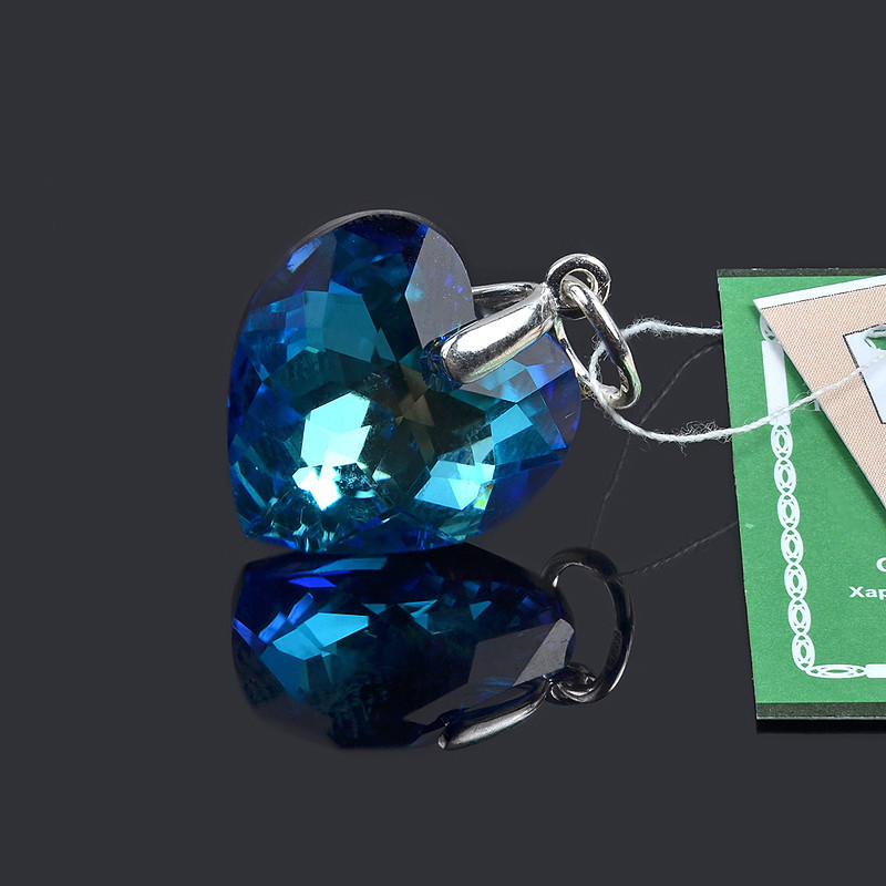 

Подвеска кулон Сердечко с кристаллом Swarovski 36215-18 ВВ