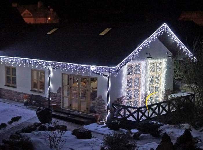 

Уличная гирлянда бахрома 240 Led 10 м черный провод цвет холодный белый