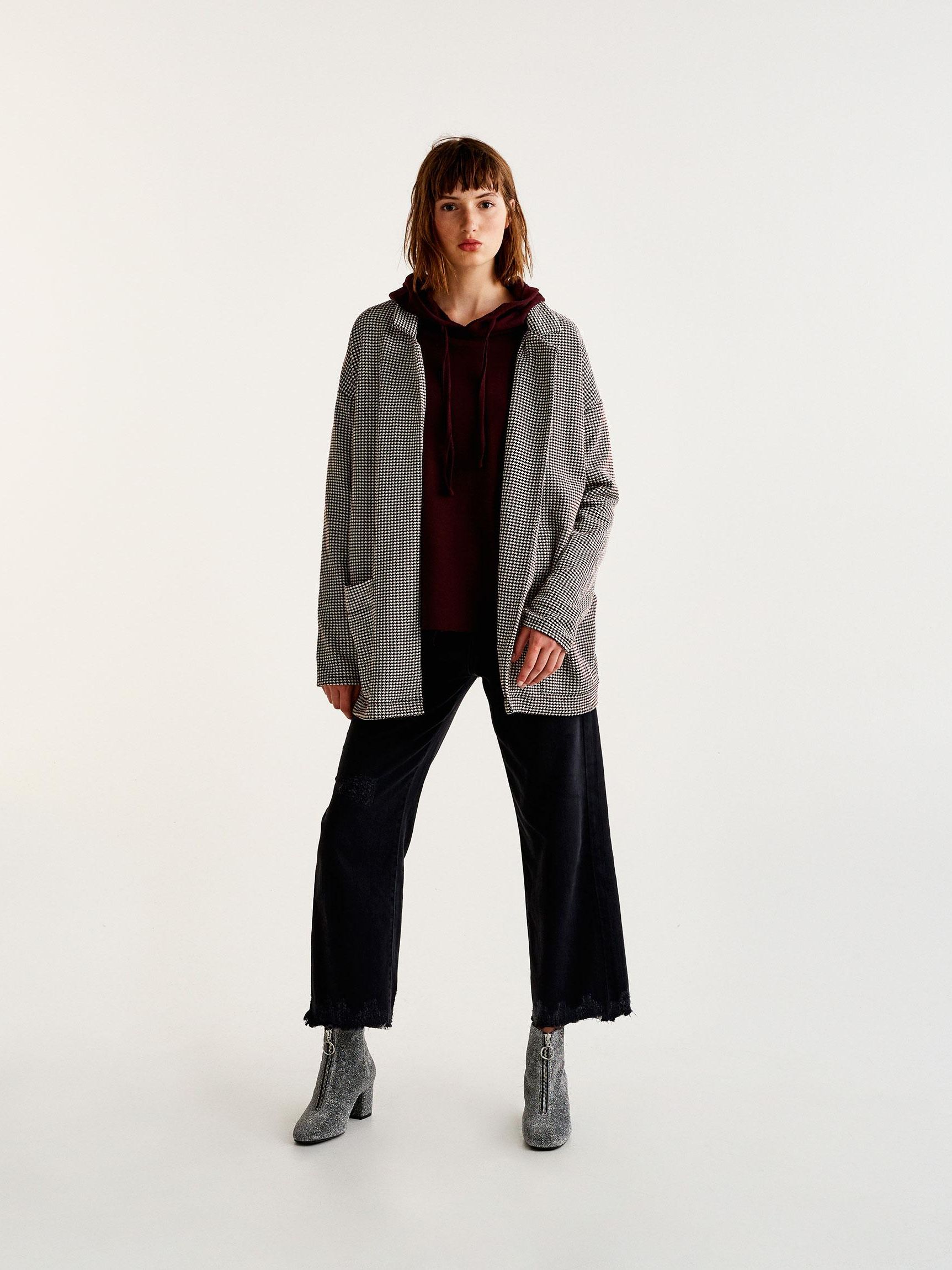 

Жакет Pull & Bear XAZ134034BGDL L Черный с белым и красным