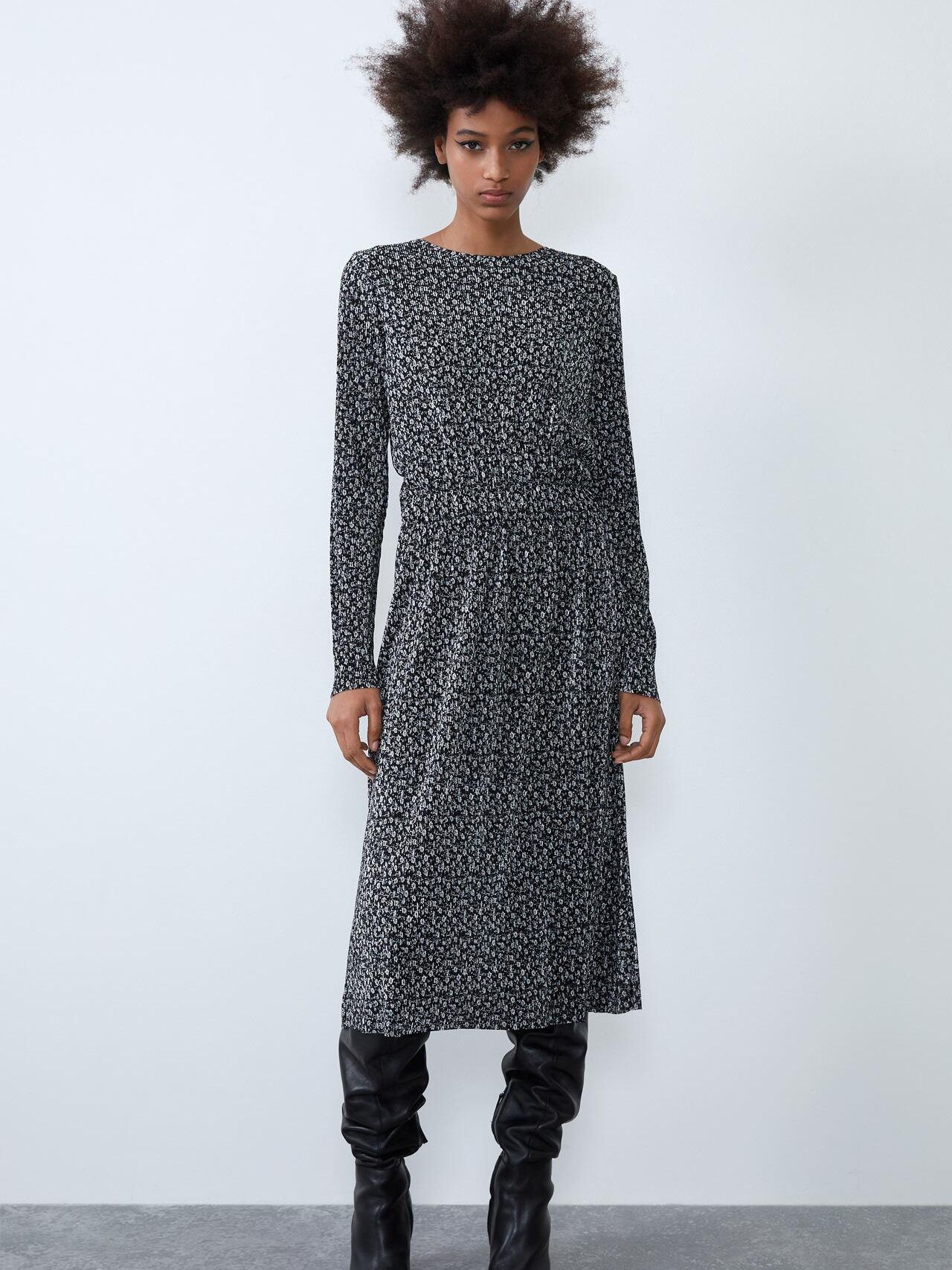 

Платье Zara XAZ239258HCDZ M Черное с серым
