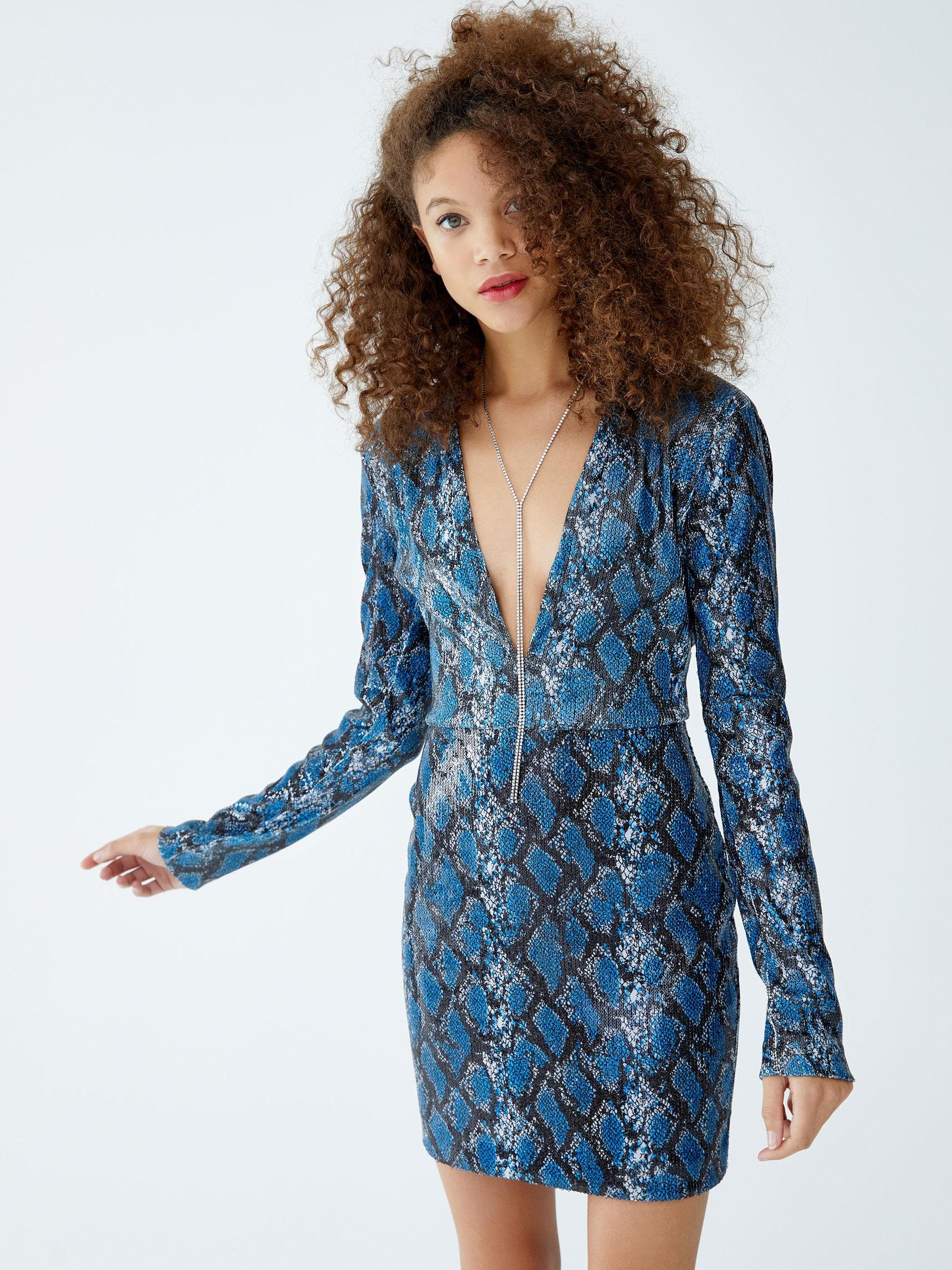 

Платье Pull & Bear XAZ240473GUOL S Синее с чёрным