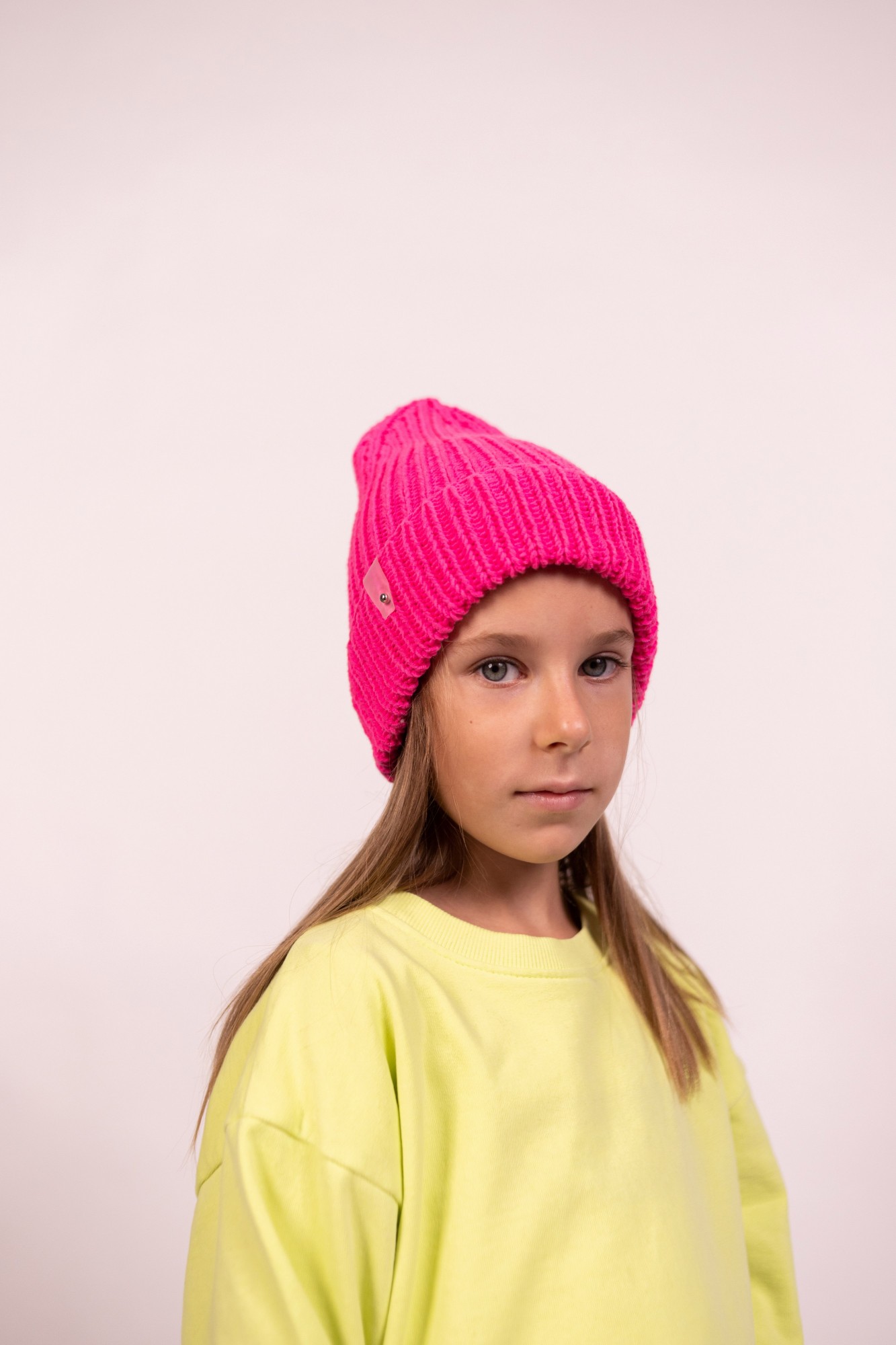 

Шапка детская Hats_with_love 49 Малиновая
