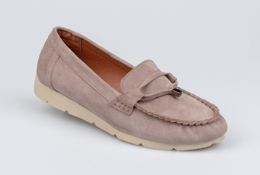 

Женские мокасины Ilona 264 38 бежевые