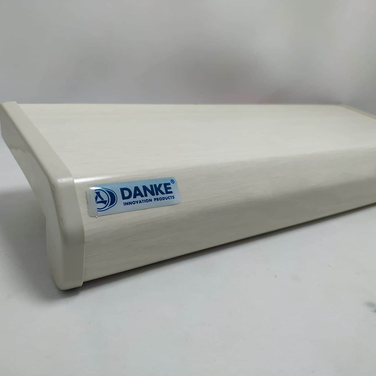 

Підвіконня Danke Premium Lalbero Bianco 1000х250мм БІле дерево