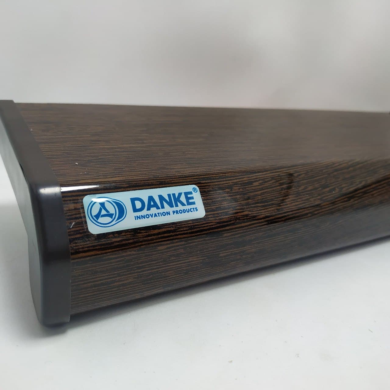 

Підвіконня Danke Premium Wenge 1000х200мм Венге