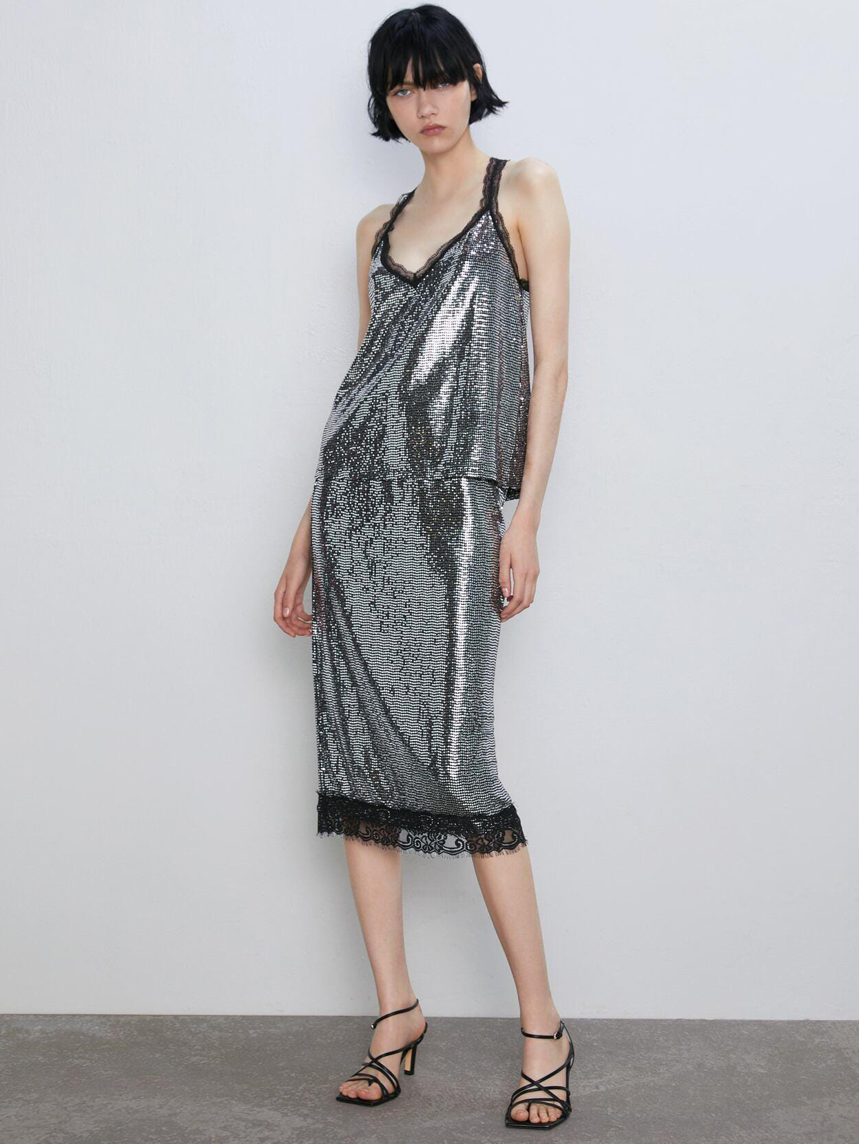 

Юбка Zara XAZ229078EHHE S Серебристая
