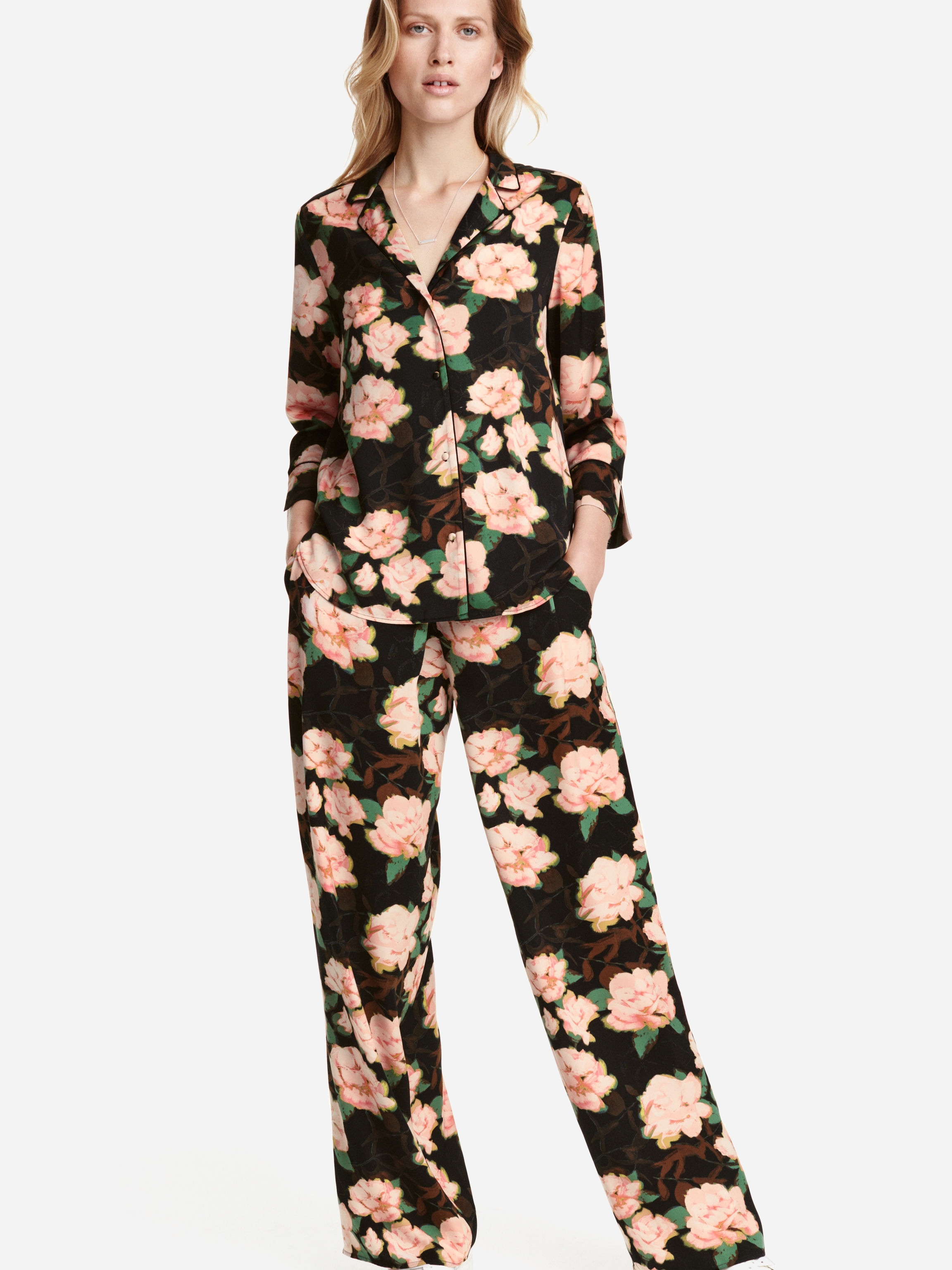 

Брюки H&M XAZ052361FBHZ  Черные, Брюки H&M XAZ052361FBHZ 32 Черные