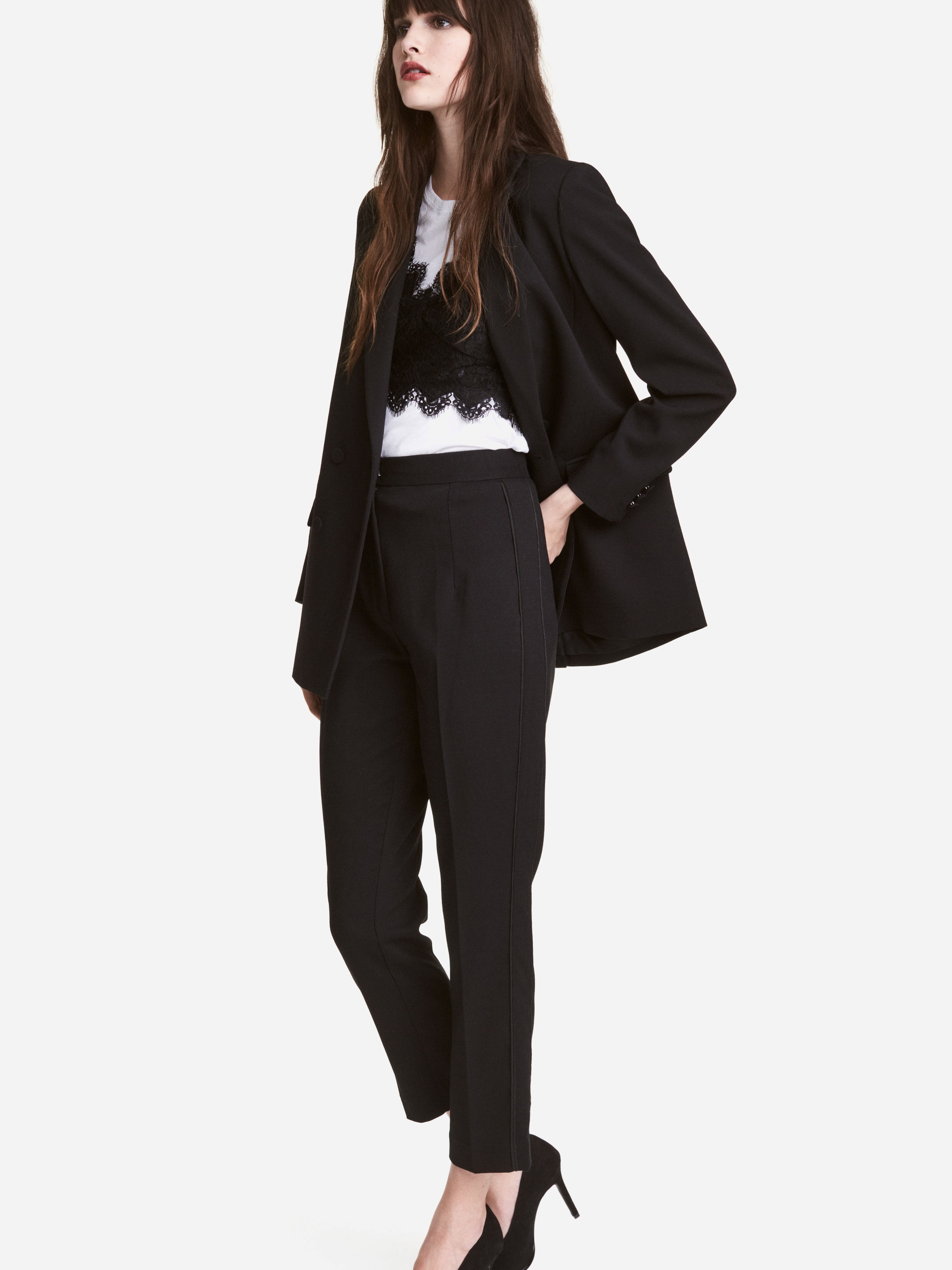 

Брюки H&M XAZ072506QABH  Черные, Брюки H&M XAZ072506QABH 40 Черные