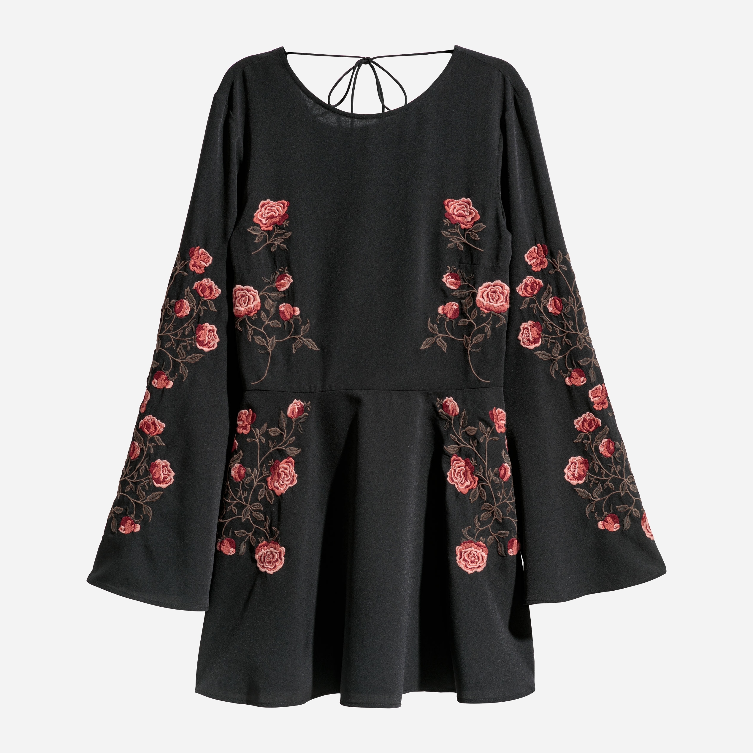 

Платье H&M Divided XAZ072348SNRM  Черное, Платье H&M Divided XAZ072348SNRM 46 Черное