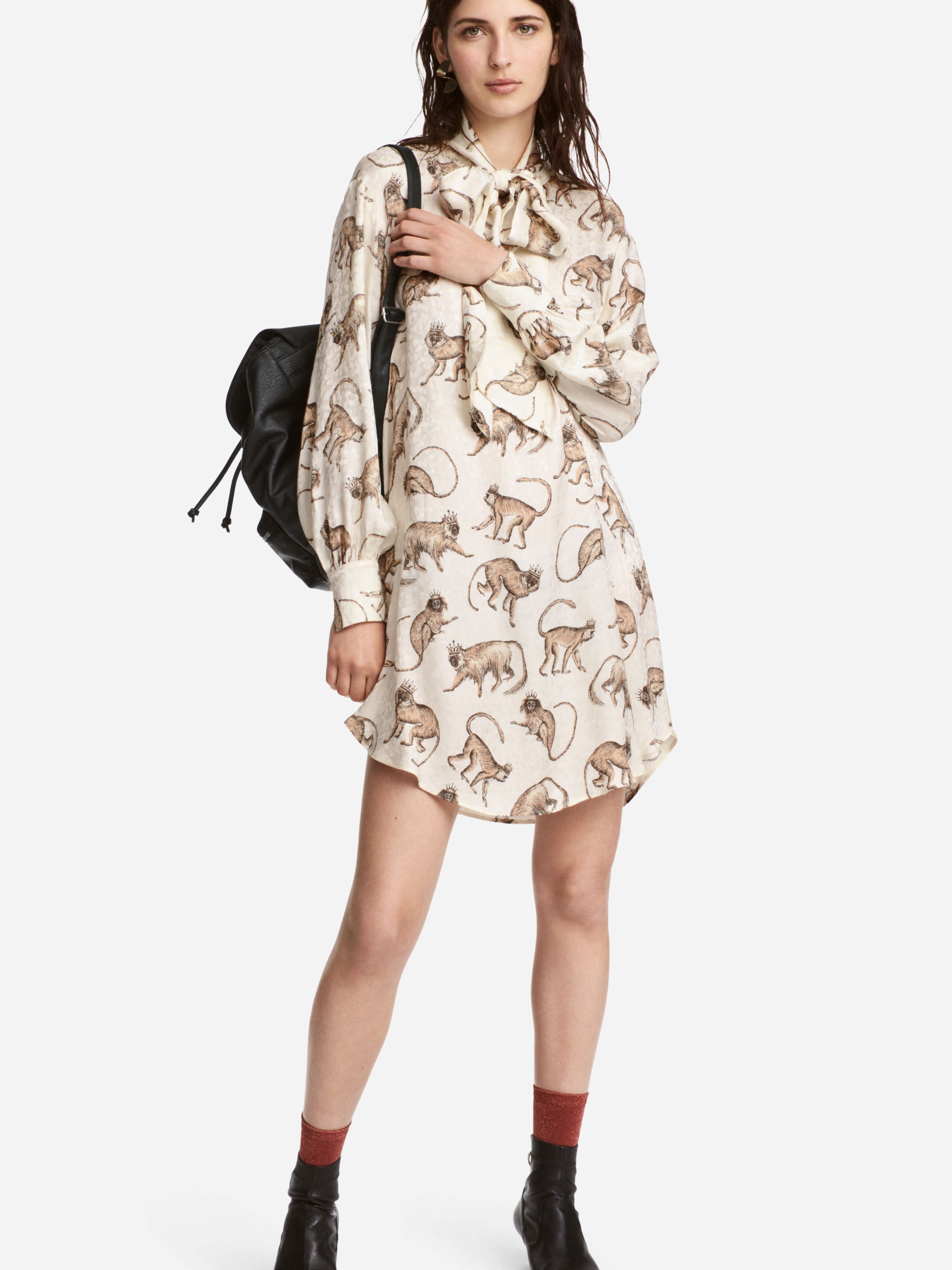 

Платье H&M XAZ082972DPLO  Бежевое, Платье H&M XAZ082972DPLO 40 Бежевое