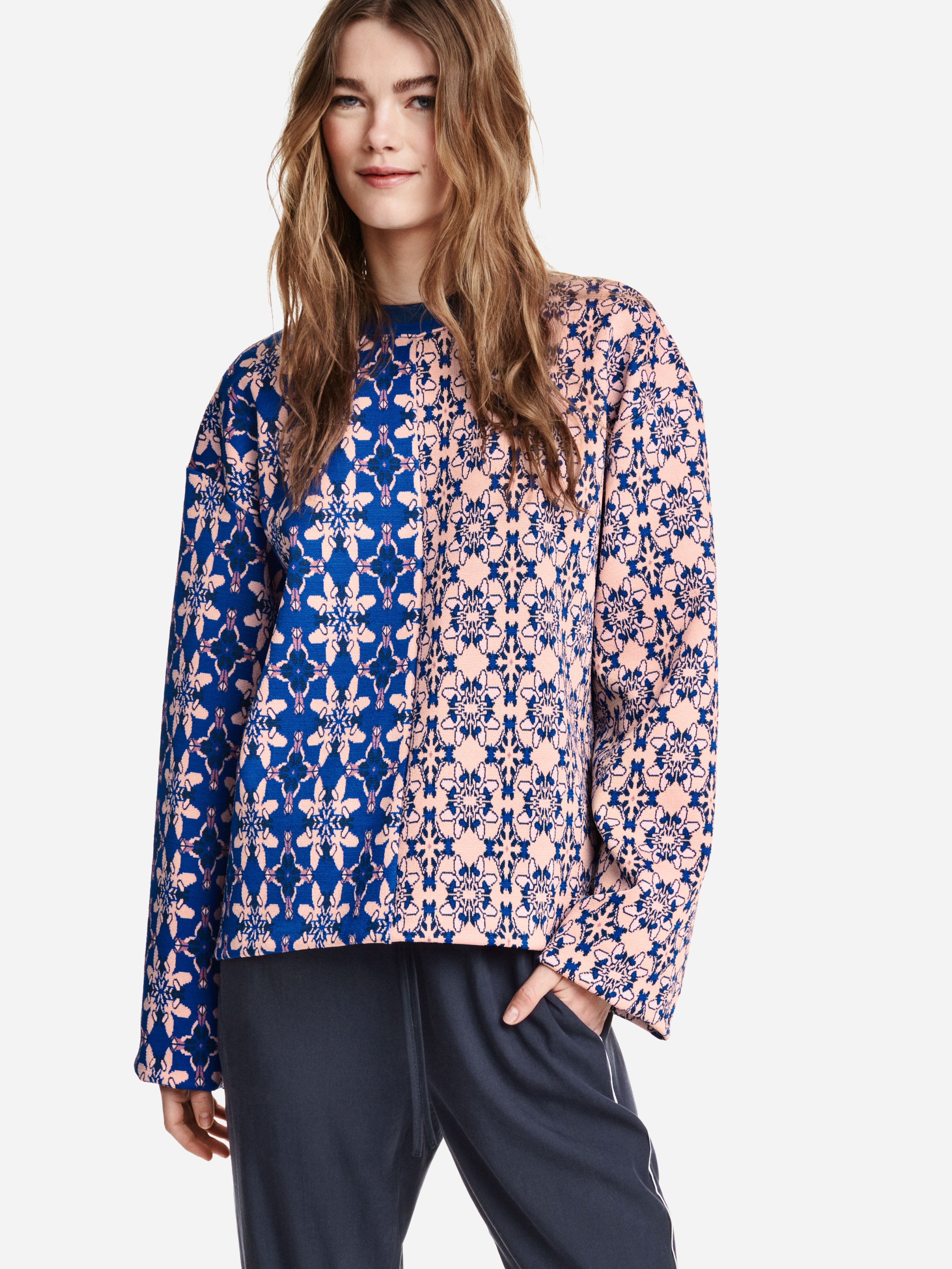 

Джемпер H&M XAZ019019FMNH 40 Синий с розовым