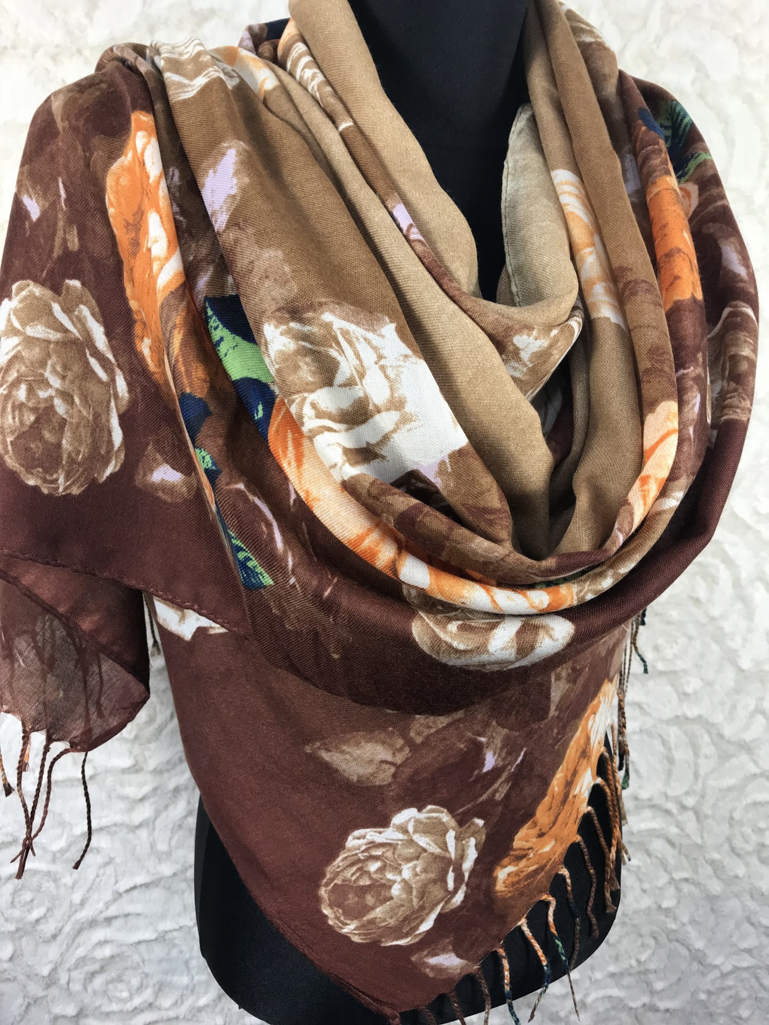 

Палантин ASHMA 180*60 см хлопковый бежевый с цветами