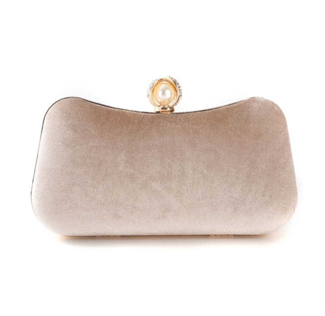 

Женский вечерний клатч Smooza бежевый (1295-beige)
