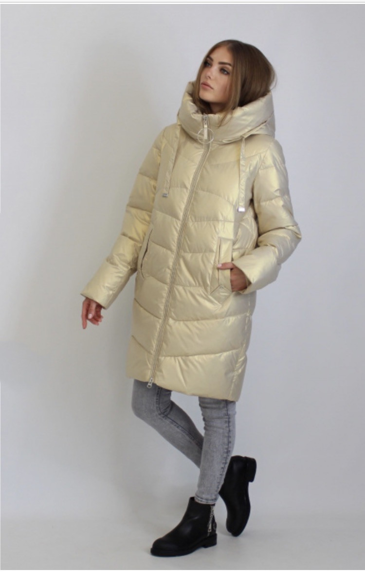 

Женский пуховик боченок Snow Owl MyTom L в расцветке золотистый