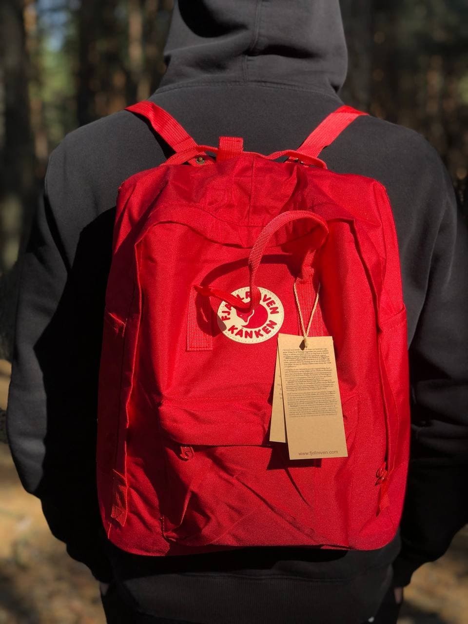 

Рюкзак однотонный красный Fjallraven Kanken Classic