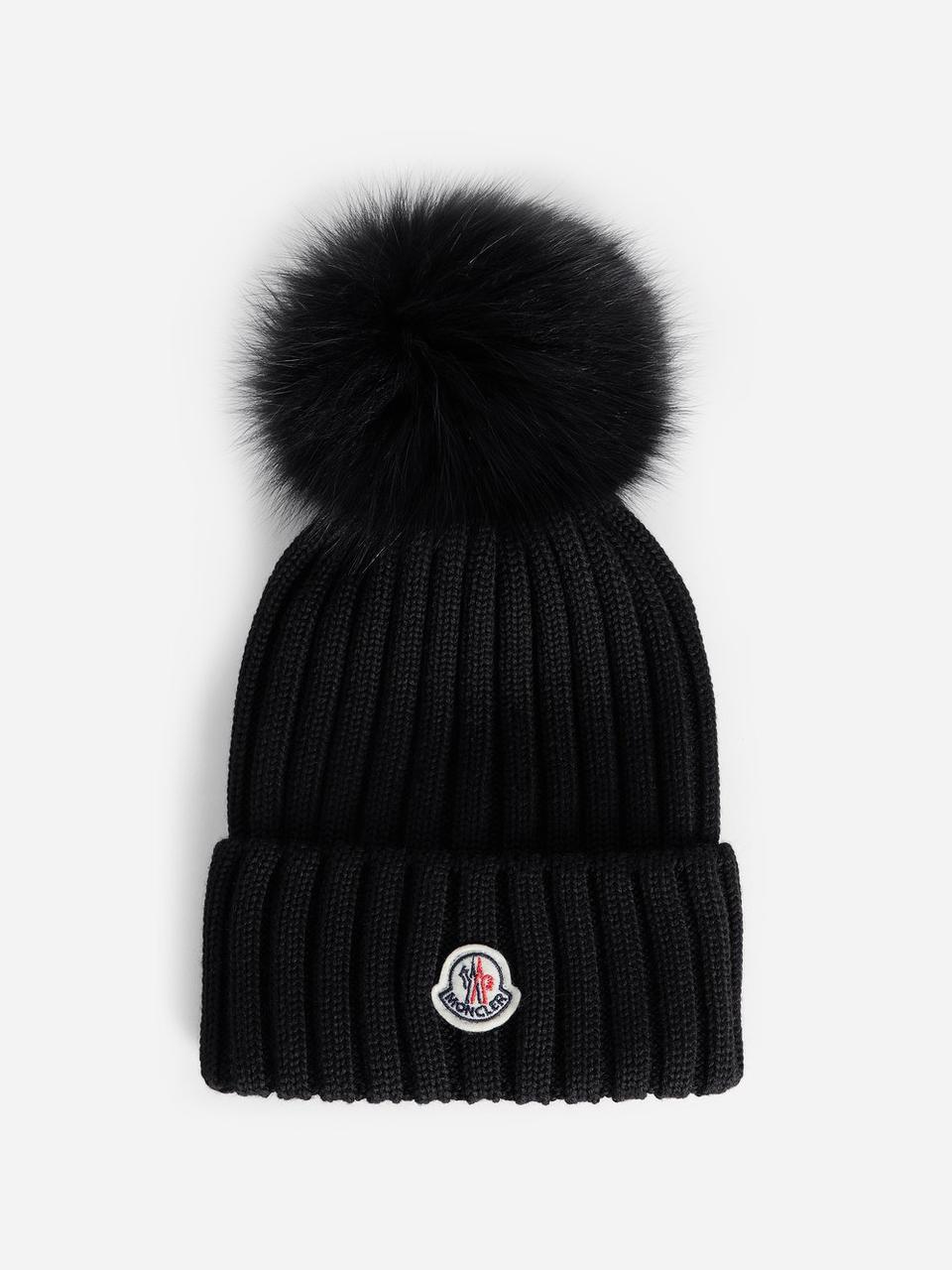 

Шапка женская Moncler Patch Pompom Beanie Hat Black