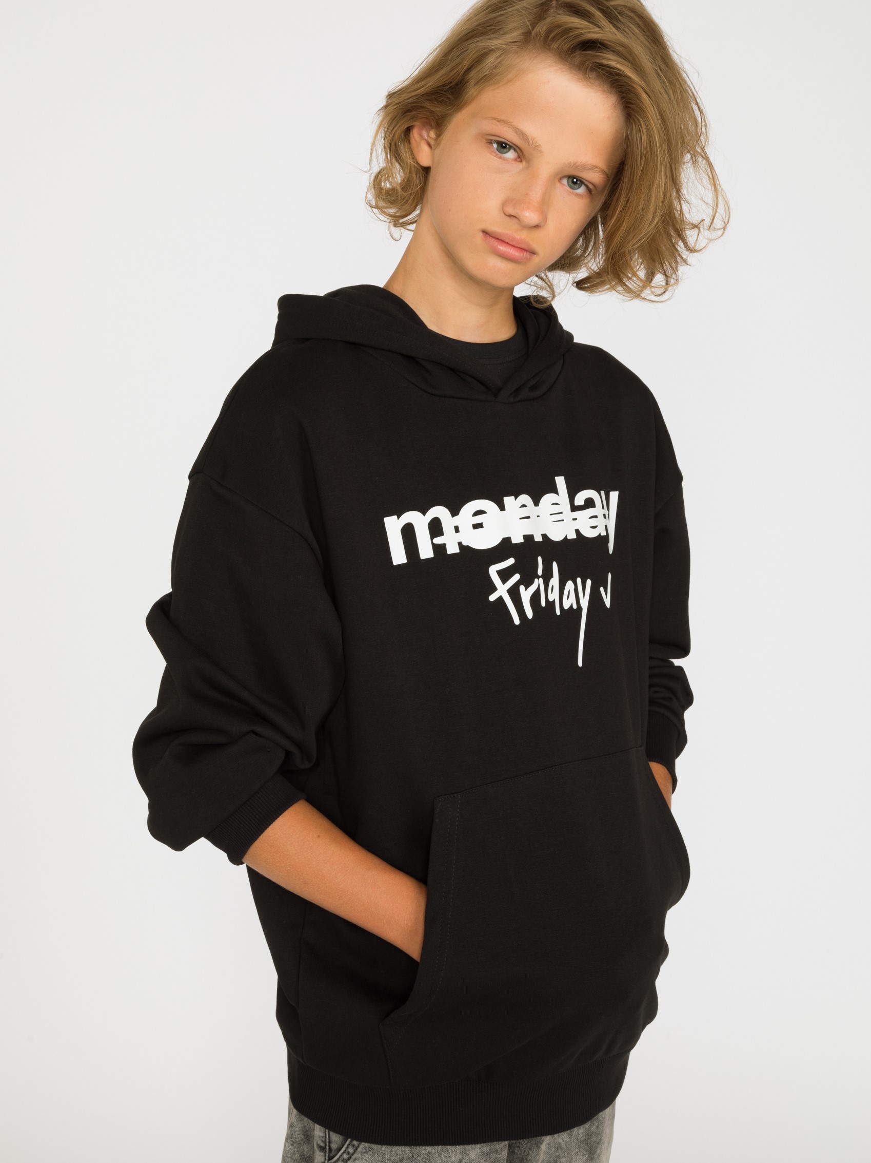 

Худи Reporter Young 213-0551B-30-100-1 176 см Черное