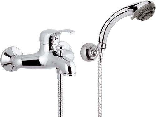 

Смеситель для ванны с душем REMER M02