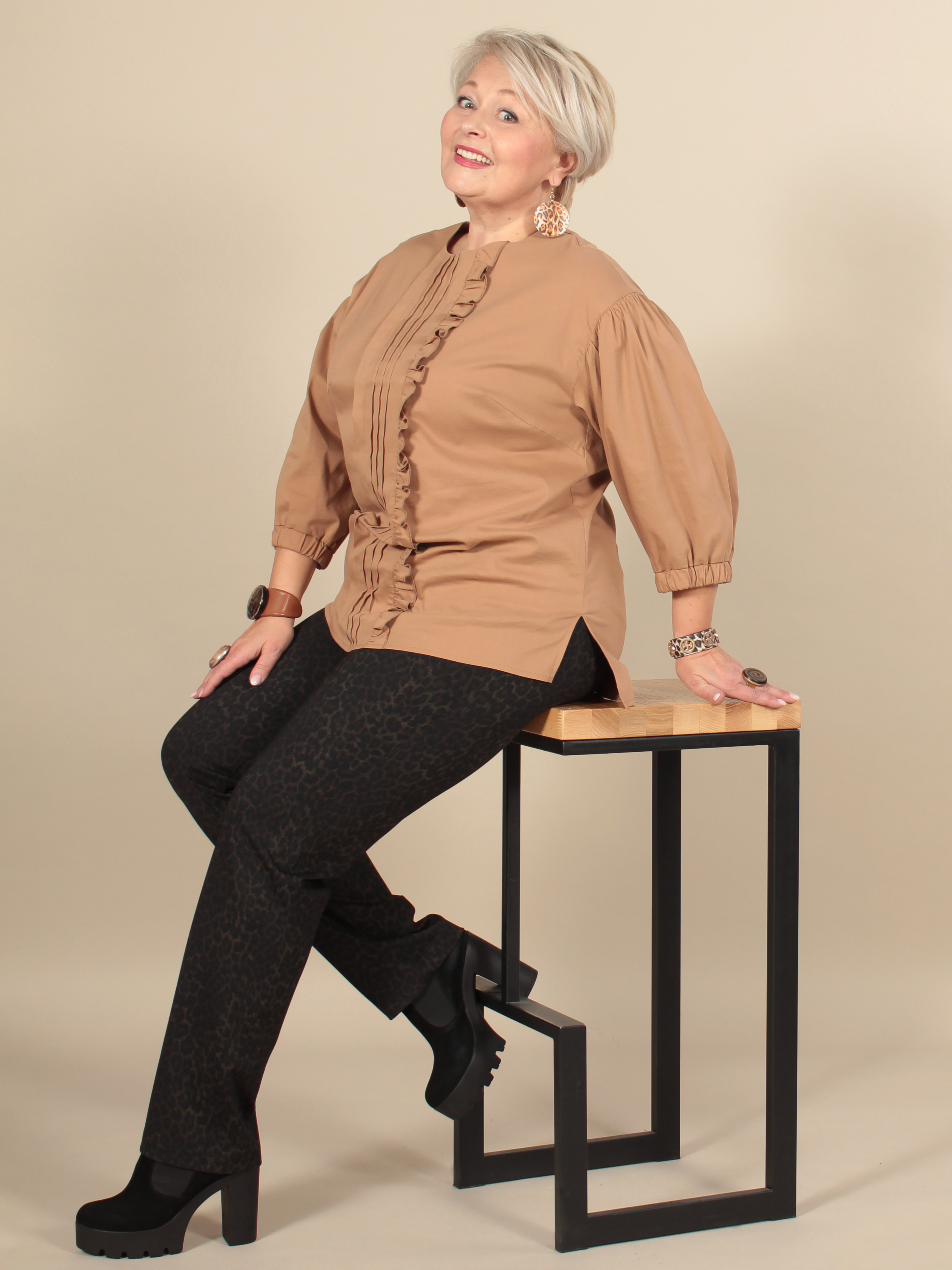 

Женские брюки NadiN 11158/1 Чёрно-коричневые  р, Женские брюки NadiN 11158/1 Чёрно-коричневые 60 р