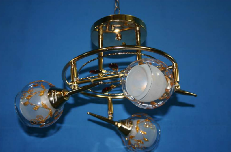 

Люстра с плафонами Ray HB880/3 (AN004226)