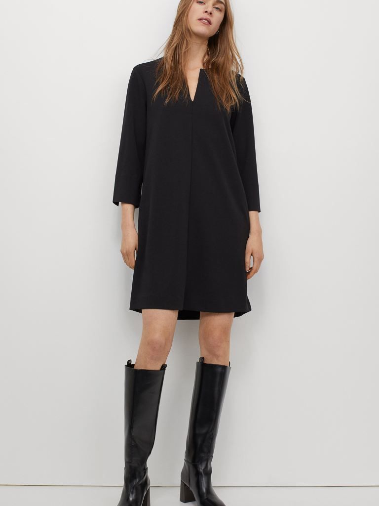 

Платье H&M 953701b36 XL Черное
